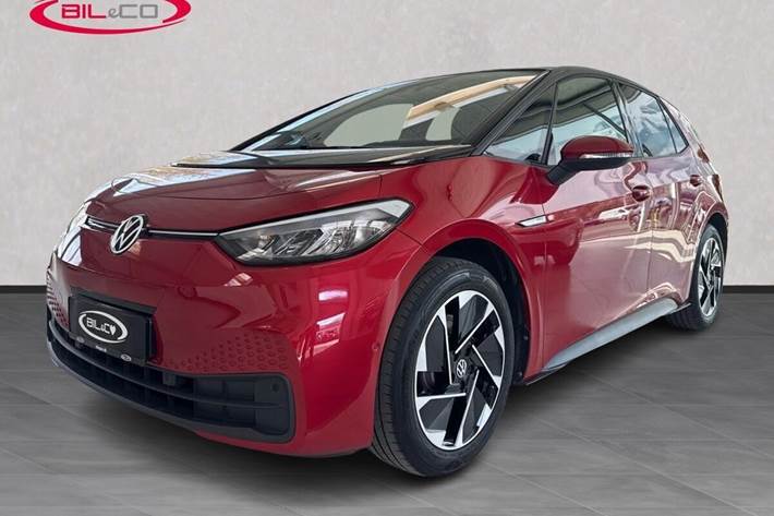 Rød VW ID.3 fra 2022 set udefra