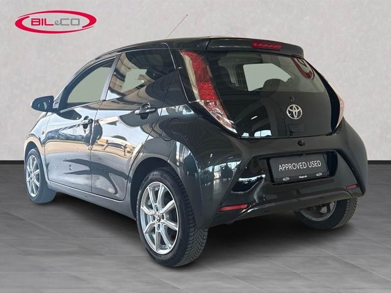 Toyota Aygo 1,0 VVT-I X-Play + X-Touch X-Shift 69HK 5d Aut.