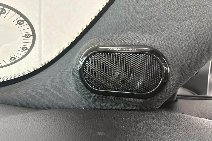 Sølv Mini Cooper fra 2021