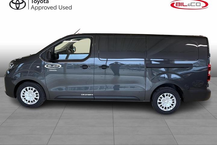Grå Toyota ProAce fra 2026