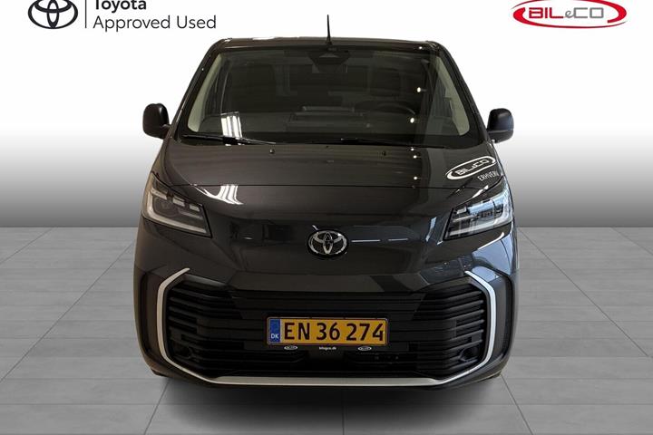 Grå Toyota ProAce fra 2026