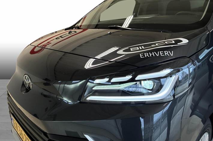 Grå Toyota ProAce fra 2026