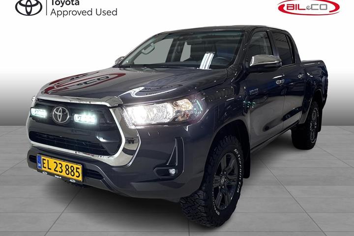 Grå Toyota HiLux fra 2025 set udefra