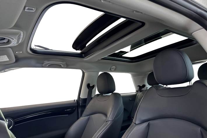 Hvid Mini Cooper fra 2022