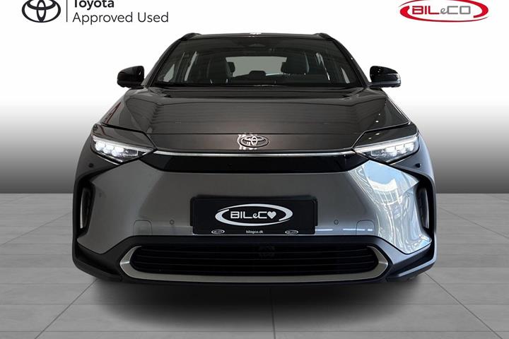 Grå Toyota BZ4X fra 2025