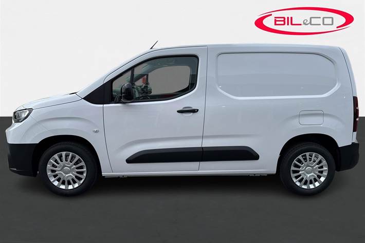 Hvid Toyota ProAce City fra 2024