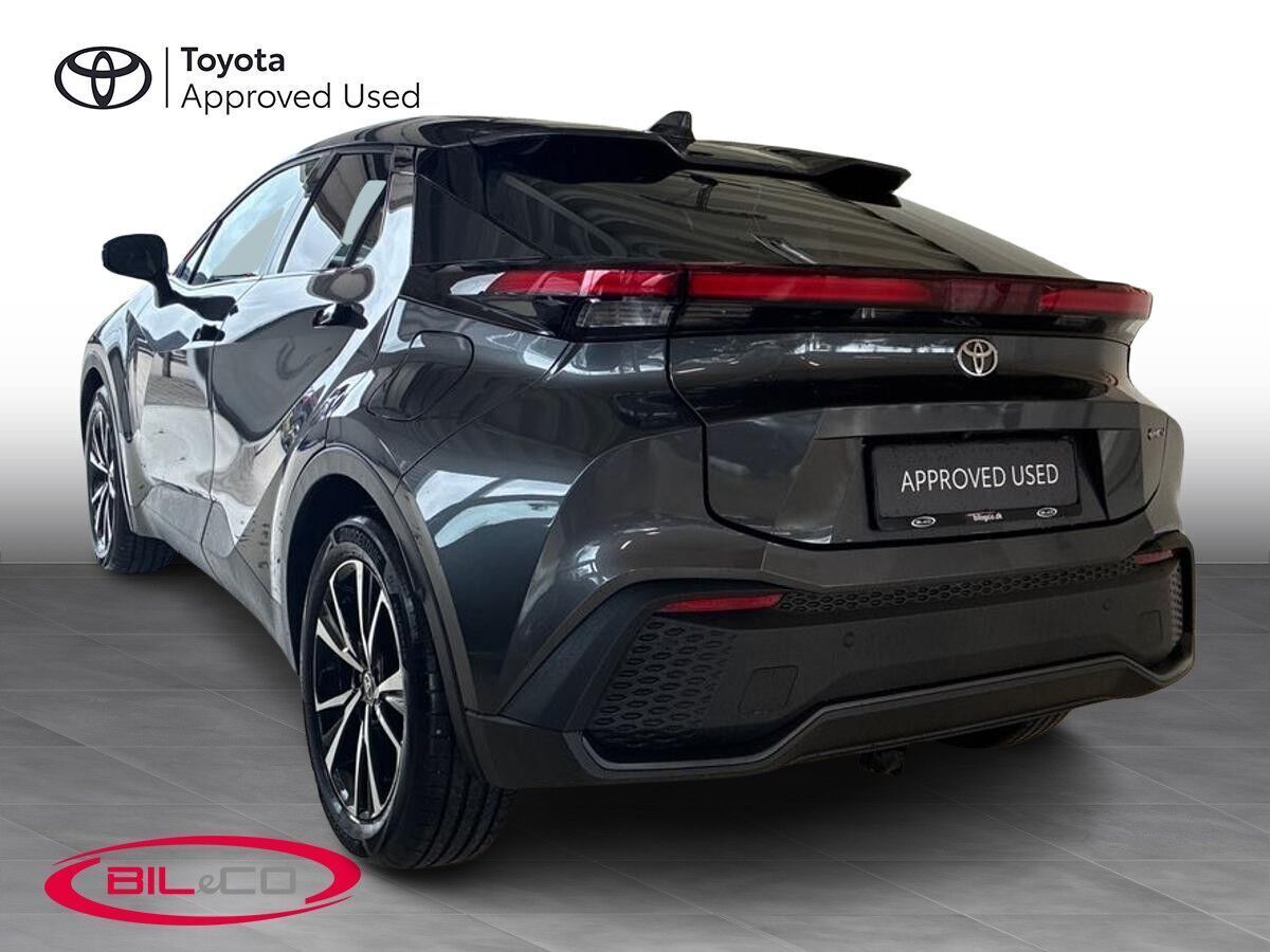 Toyota C-HR 1,8 Hybrid Style Smart Multidrive S 140HK 5d 6g Aut.