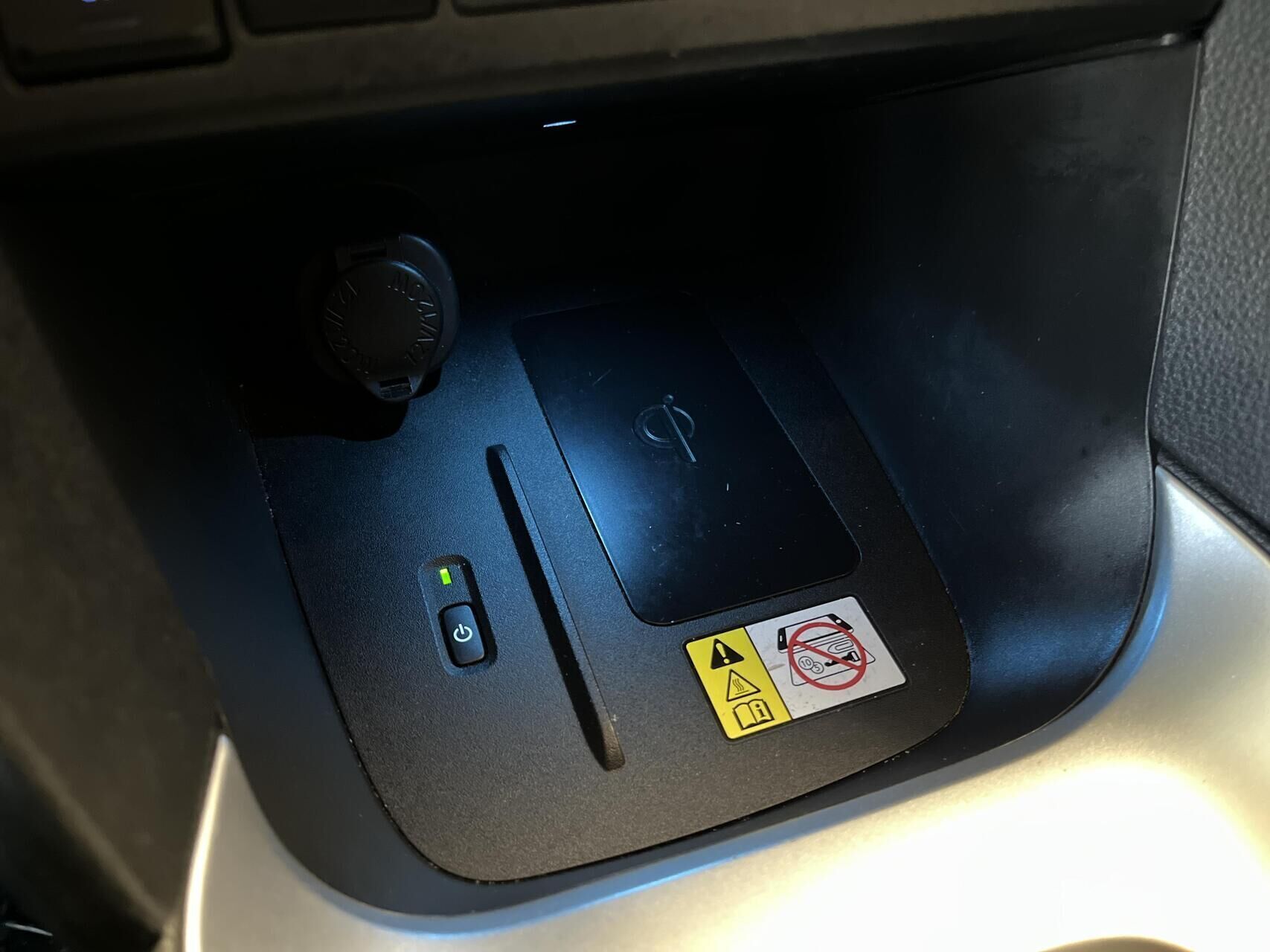 Grå Toyota Yaris Cross fra 2023