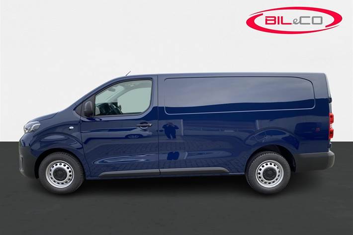 Blå Toyota ProAce fra 2023