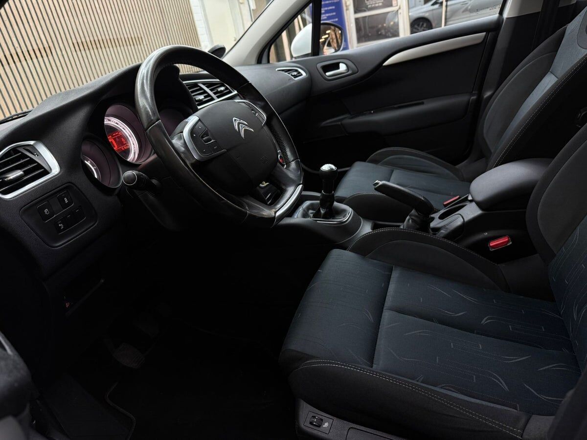 Citroën C4 1,6 HDI Seduction 92HK 5d
