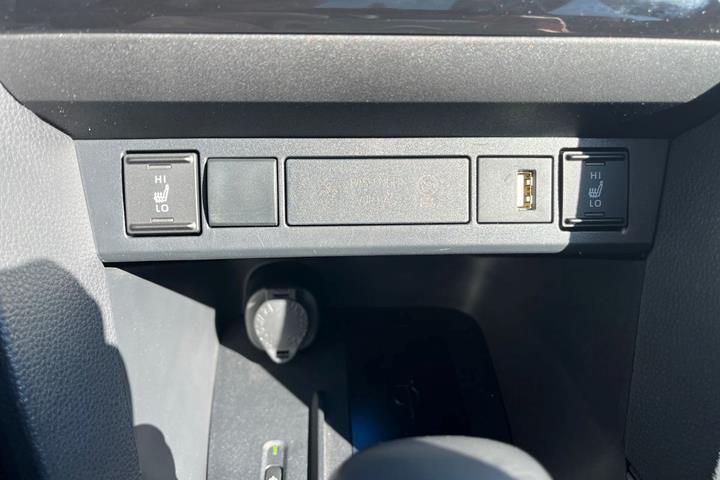 Sort Toyota Yaris Cross fra 2023