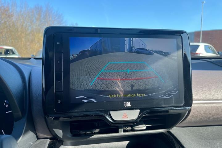 Sort Toyota Yaris Cross fra 2023