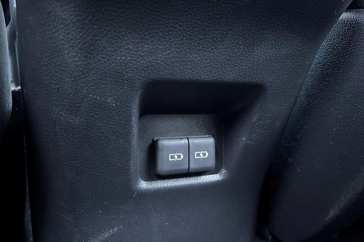 Grå Toyota RAV4 Plug-in fra 2022