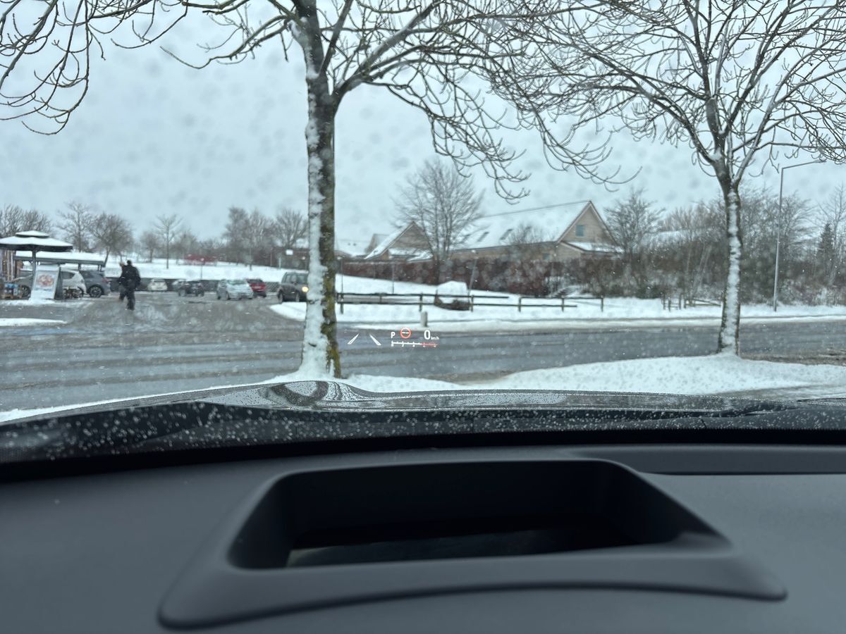 Grå Toyota Yaris Cross fra 2022