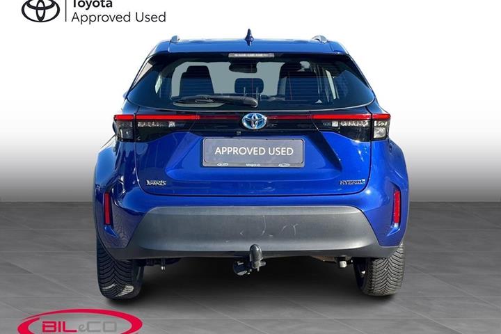 Blå Toyota Yaris Cross fra 2022