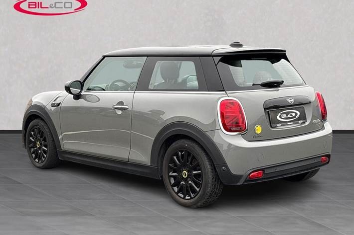 Grå Mini Cooper fra 2022