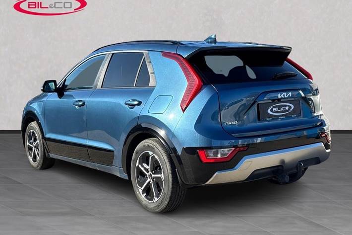 Blå Kia Niro fra 2022