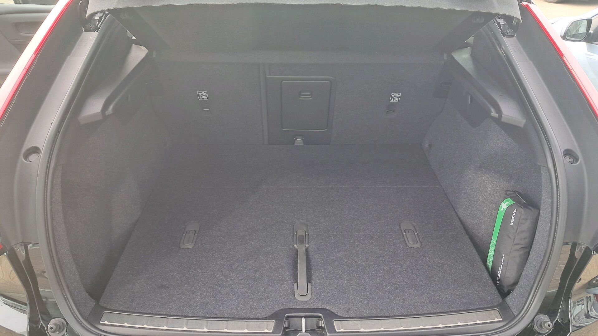 Sort Volvo C40 fra 2022