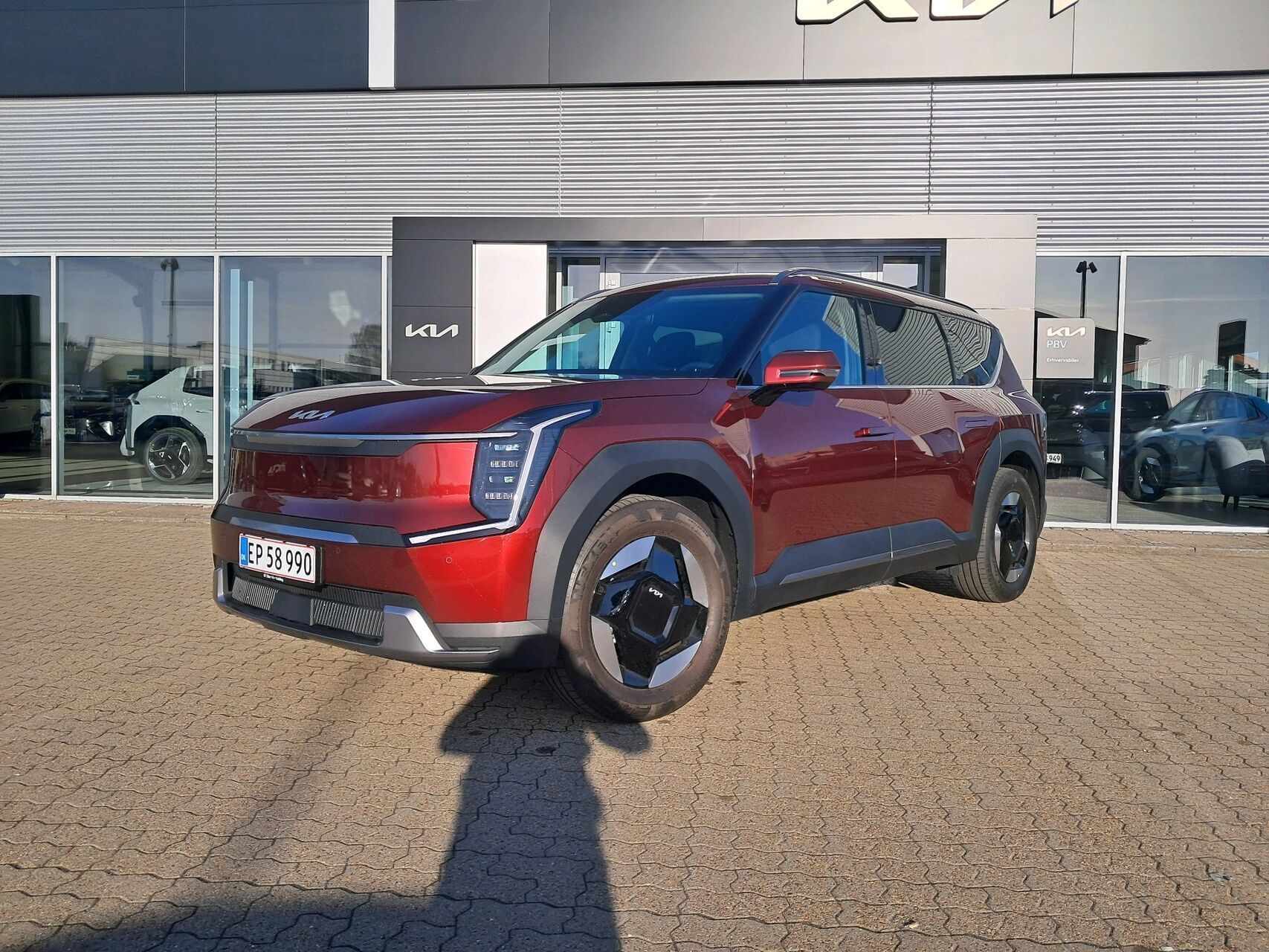 Kia EV9 EL Standard Range Upgrade 218HK 5d Aut.