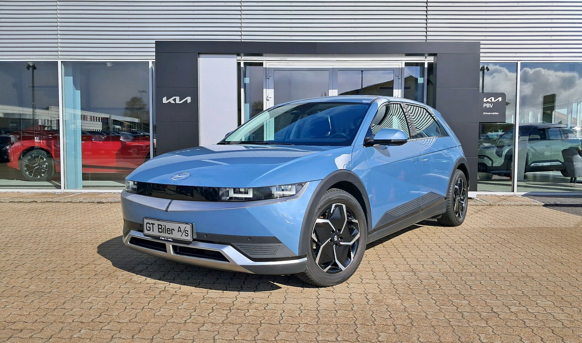 Hyundai Ioniq 5 Electric 77,4 kWh Essential 229HK 5d Aut.