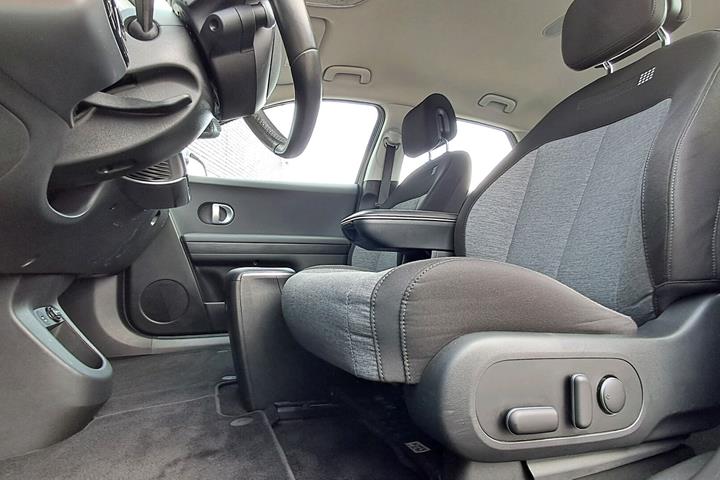 Blå Hyundai Ioniq 5 fra 2022