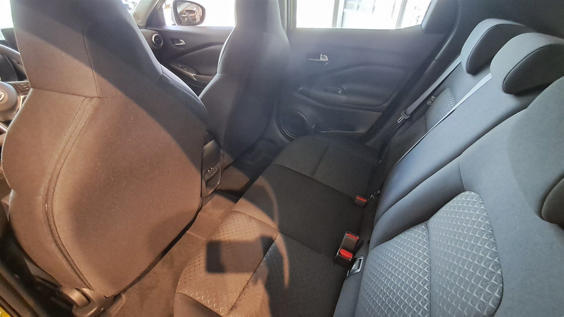 Gul Nissan Juke fra 2026