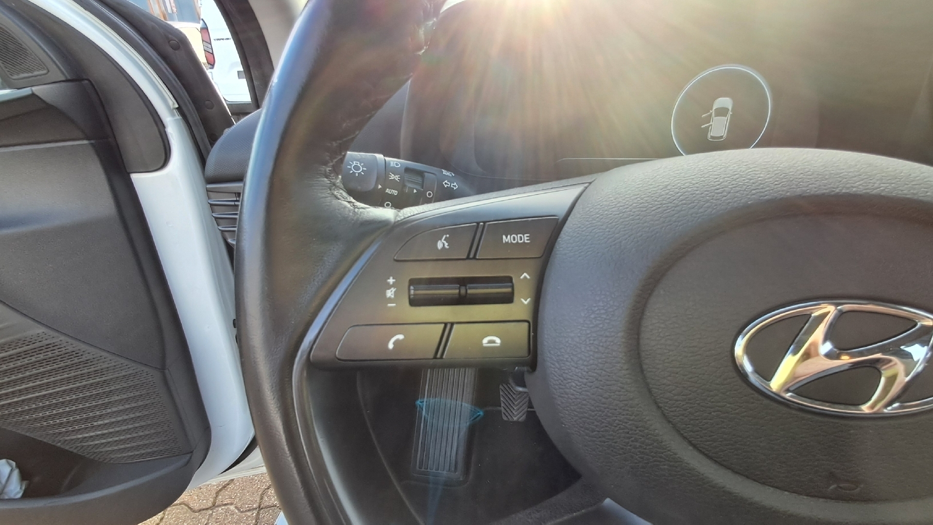 Hvid Hyundai i20 fra 2021