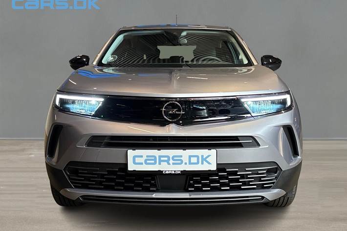Grå Opel Mokka-e fra 2023