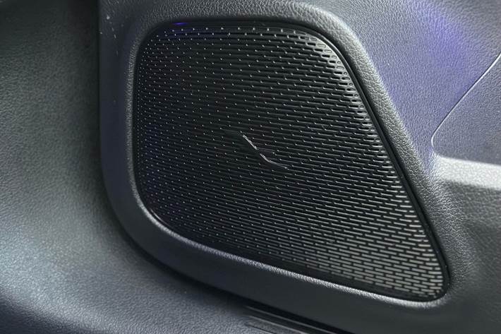 Hvid Mercedes EQA 250+ fra 2022