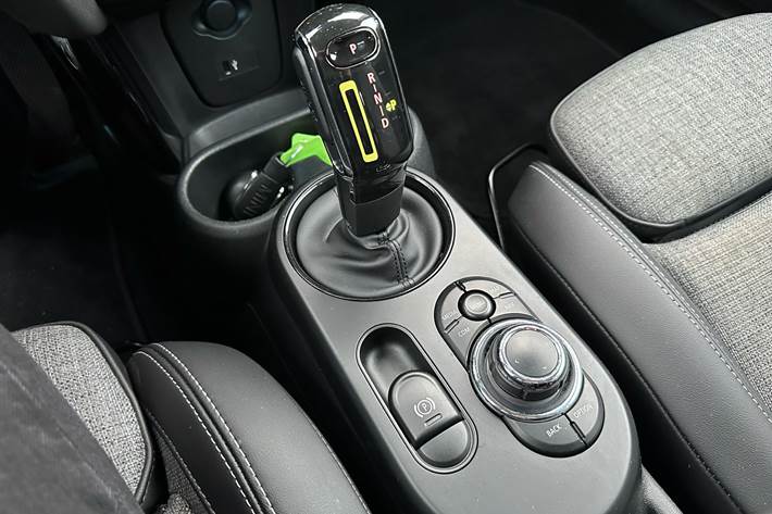 Sort Mini Cooper fra 2023