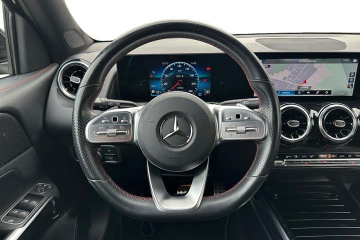 Sort Mercedes GLB200 d fra 2021