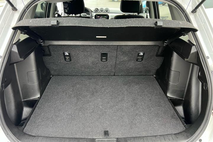 Hvid Suzuki Vitara fra 2017