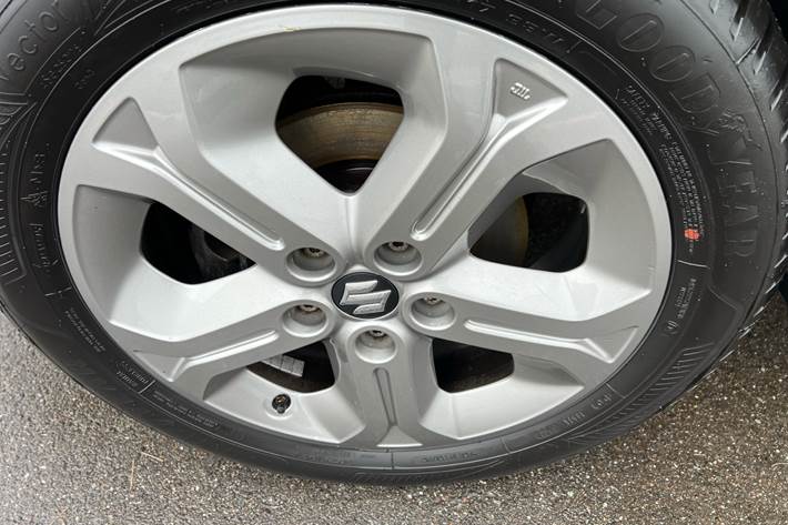 Hvid Suzuki Vitara fra 2017