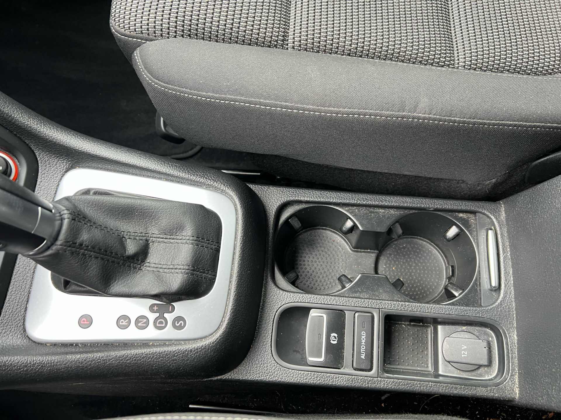 Hvid VW Sharan fra 2020