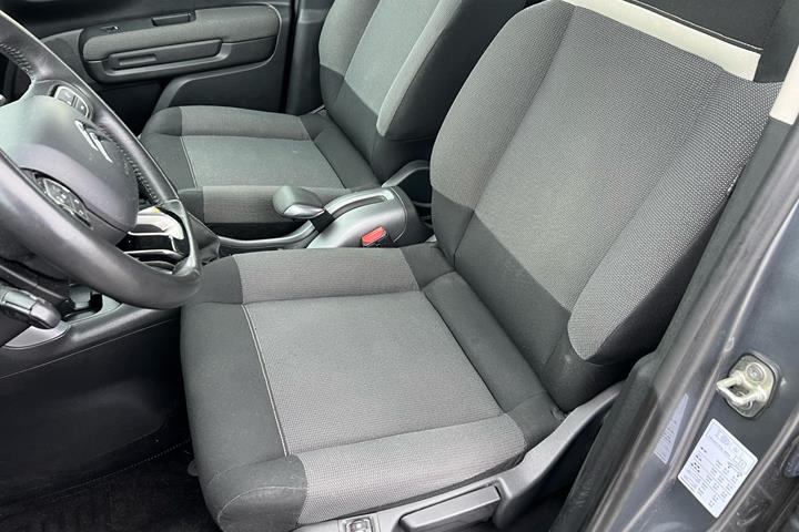Grå Citroën C3 Aircross fra 2018