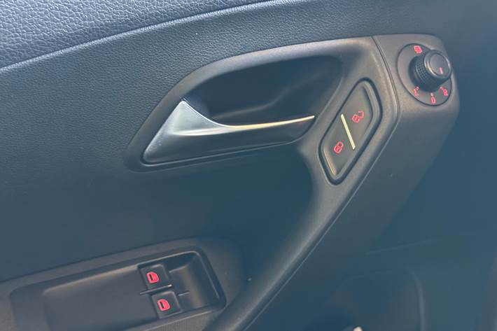 Sølv VW Polo fra 2016