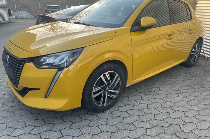 Gul Peugeot 208 fra 2020