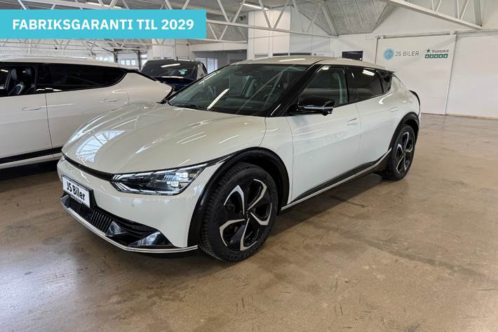 Beige Kia EV6 fra 2022 set udefra