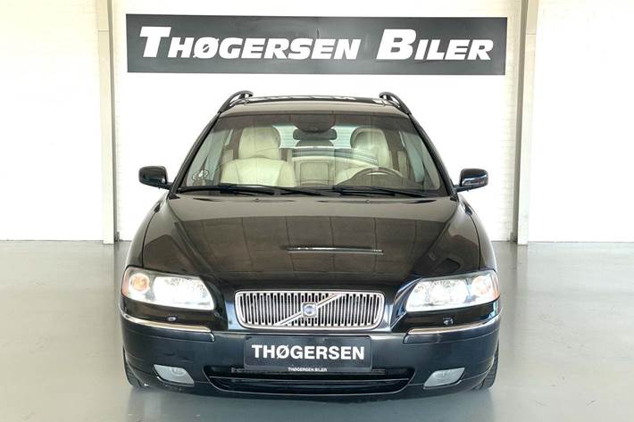 Sort Volvo V70 fra 2004