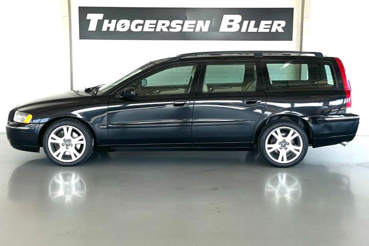Sort Volvo V70 fra 2004