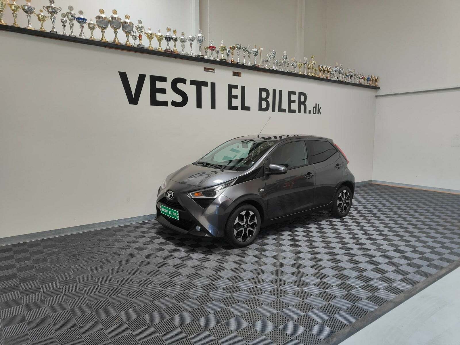 Toyota Aygo 1,0 VVT-i x-black