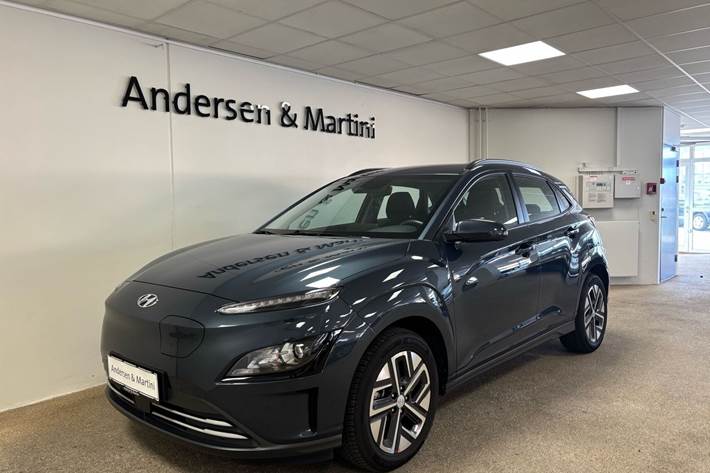 Blå Hyundai Kona fra 2023