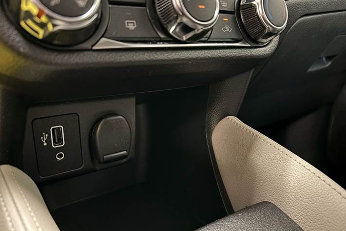 Sort Nissan Micra fra 2019