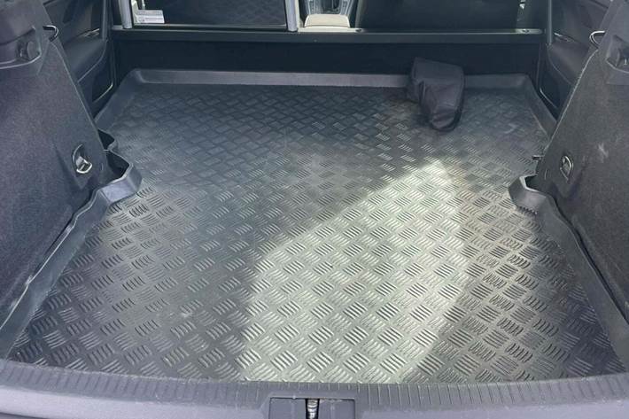 Sort VW Golf VII fra 2015