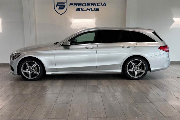 Grå Mercedes C220 fra 2015