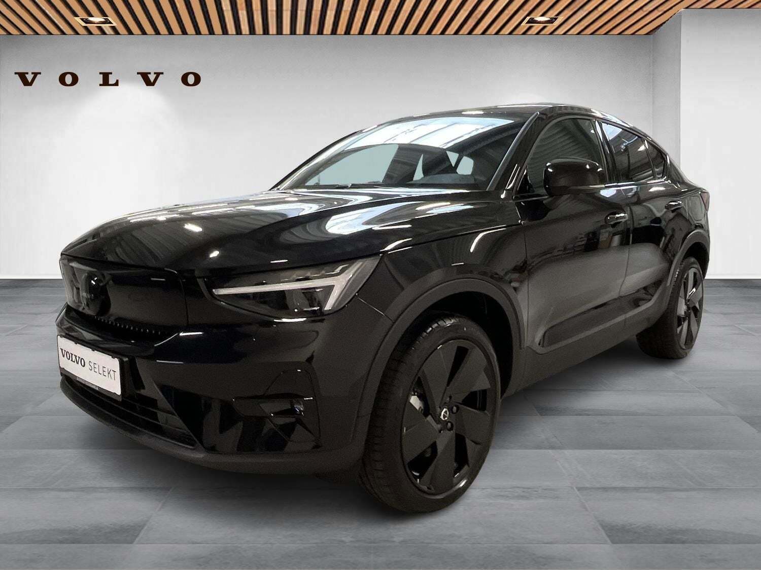Volvo EC40 Extended Range Black Edition