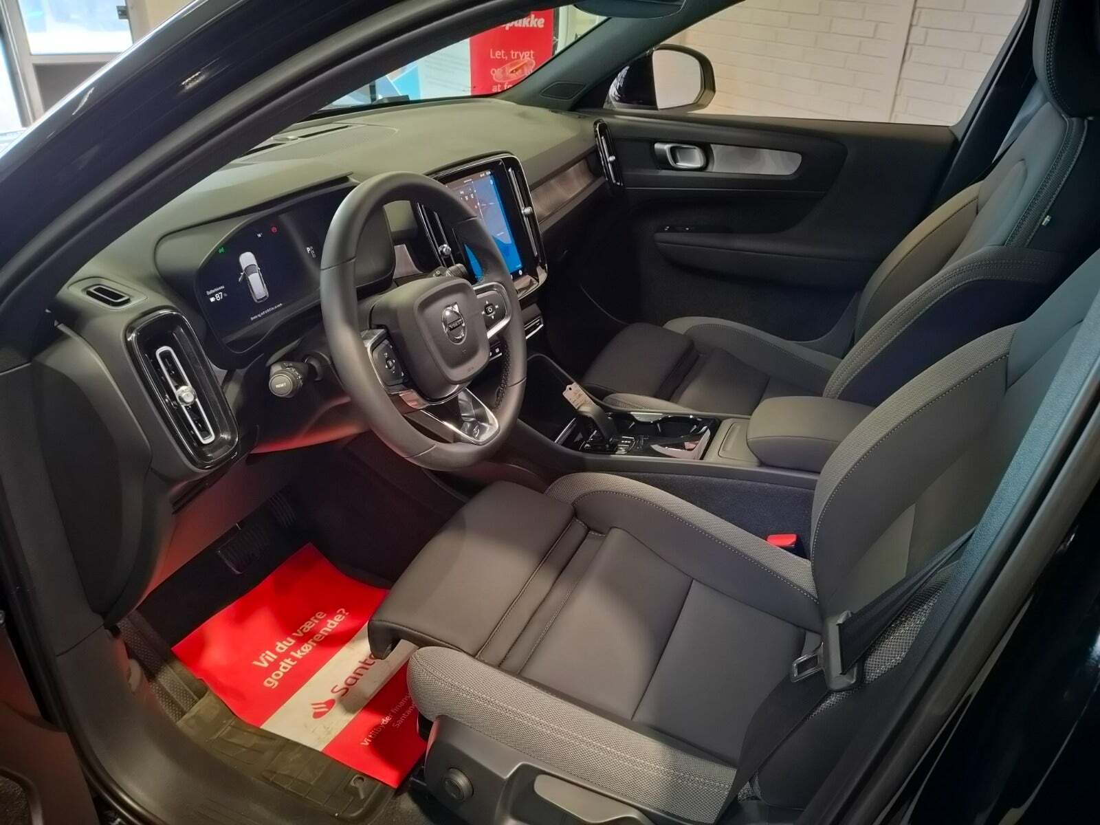 Volvo XC40 P6 ReCharge Core