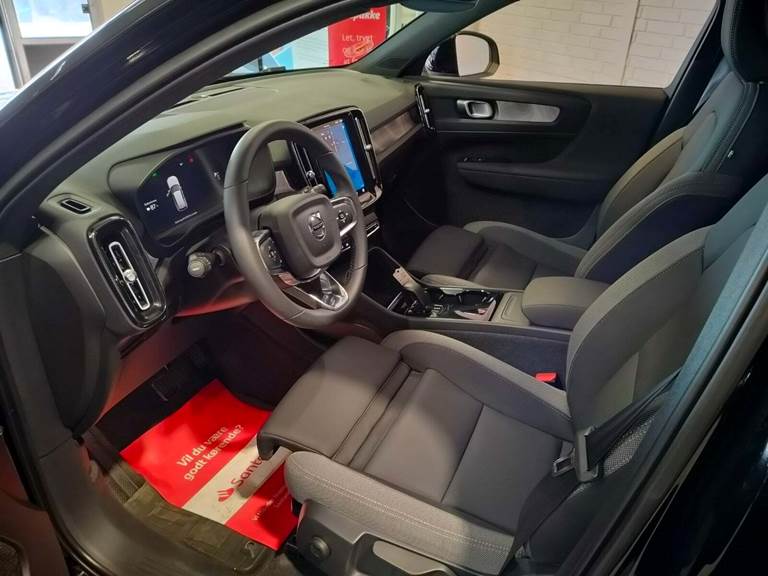 Volvo XC40 P6 ReCharge Core
