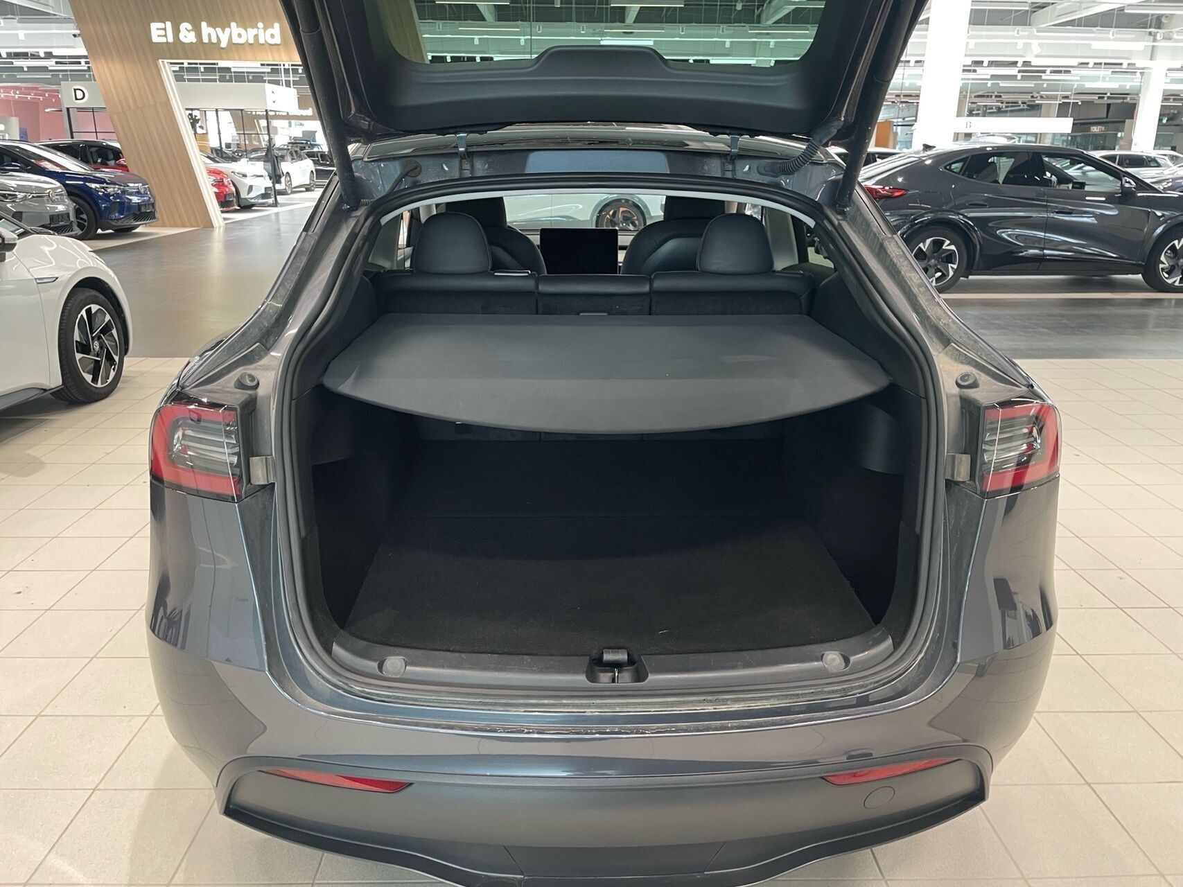 Tesla Model Y EL RWD 299HK 5d Aut.