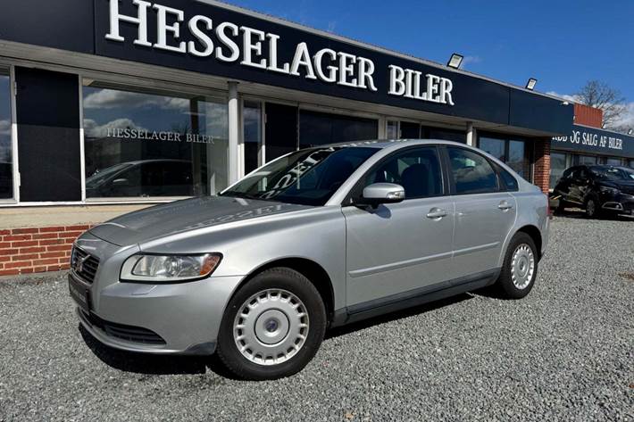 Sølv Volvo S40 fra 2009